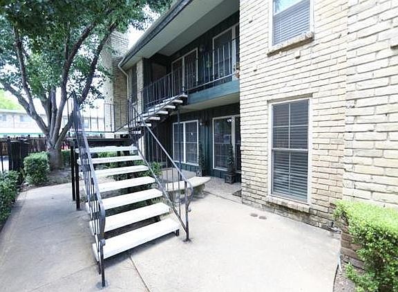 5th image of 7725 Meadow Park Dr APT 207