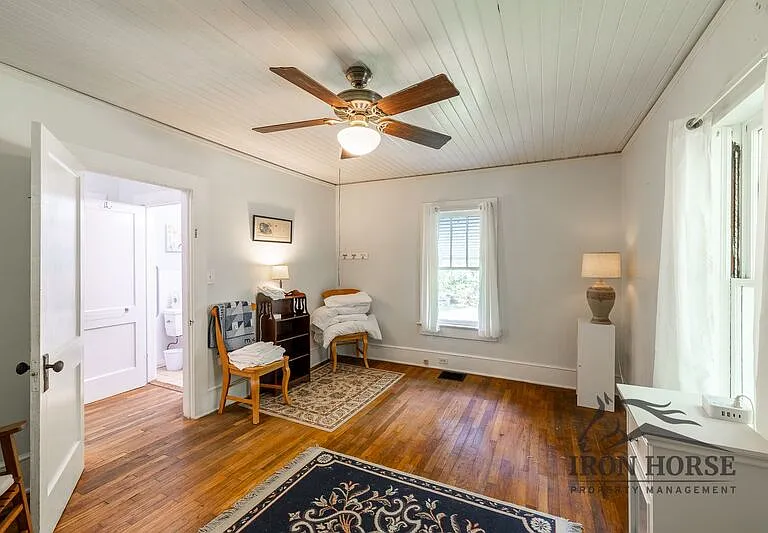 4671 Macon Hwy — Photo 18