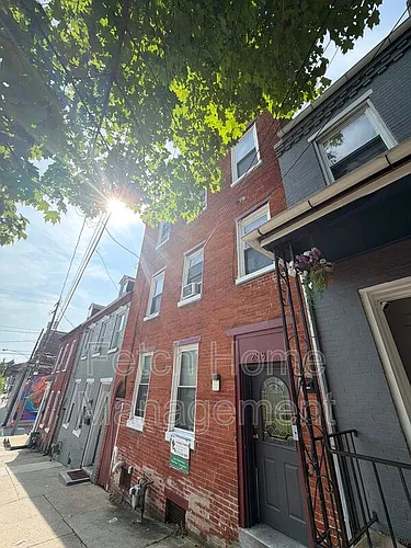 208 W Vine St #3 Photo 1