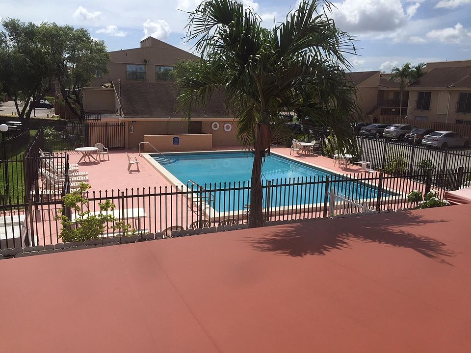 1st image of 15605 SW 85th Ln