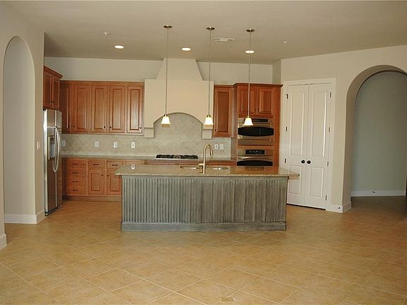 2nd image of 6631 Via Positano APT 407