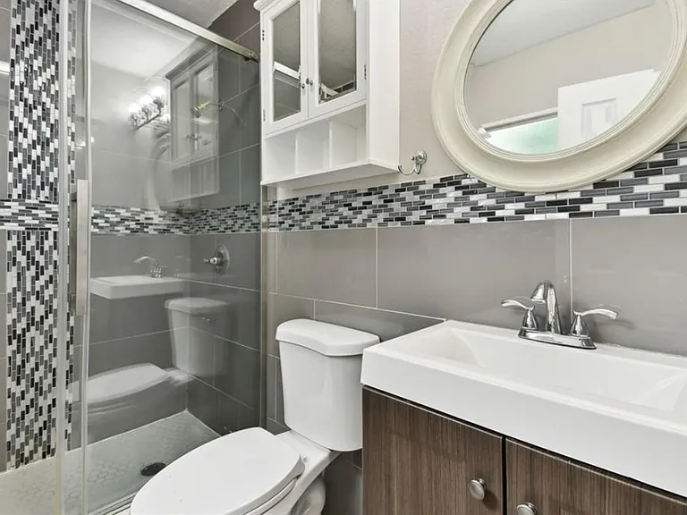 21 Lake Shore Dr — Photo 4