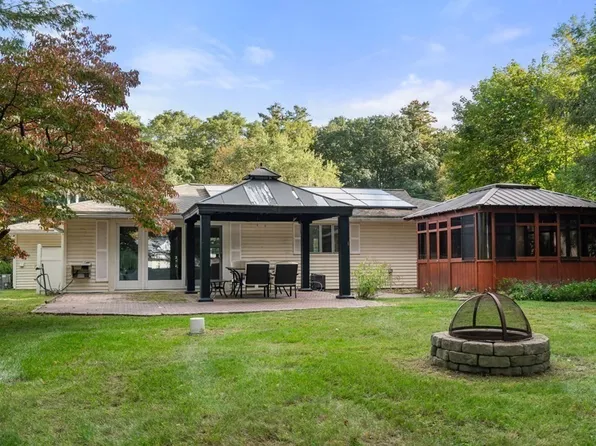 220 Baldwin Ave, Framingham, MA 01701