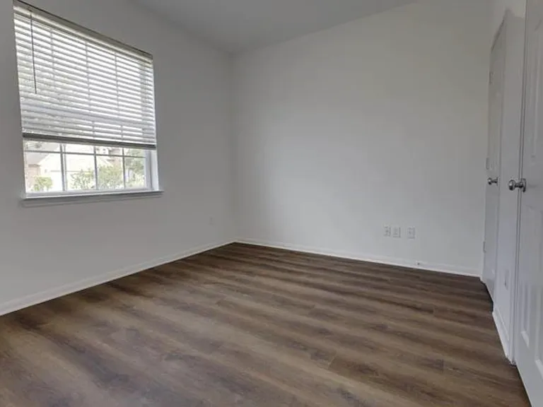 3727 Varna Ct — Photo 19