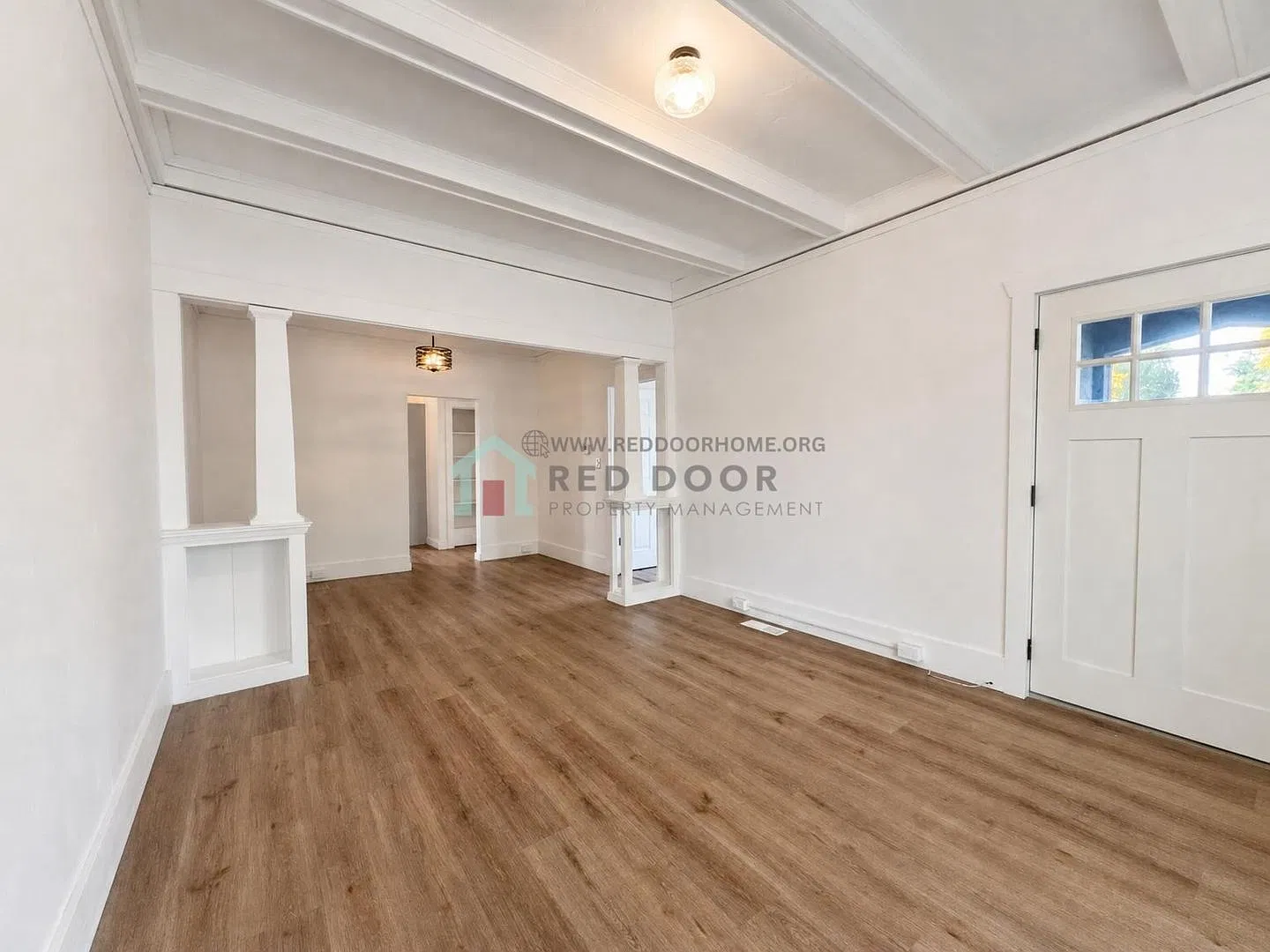 115 15th St N -E — Photo 2