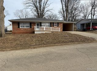 812 Taylor Ave, Farmington, MO 63640