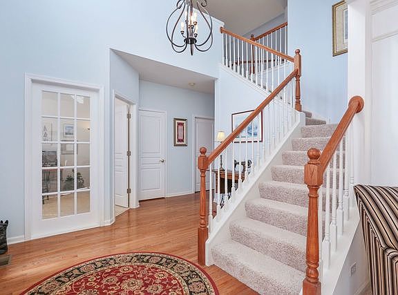 5th image of 133 Rosewood Dr
