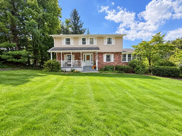 3652 Wildwood Dr, Endwell, NY 13760