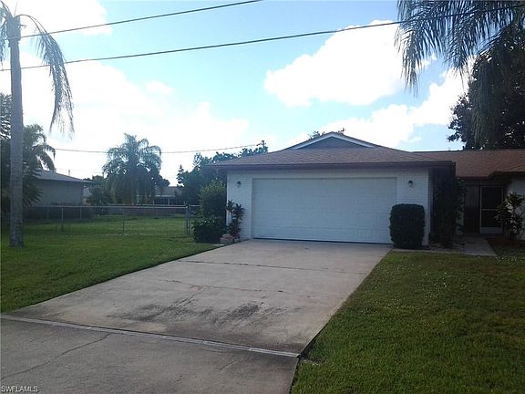 3rd image of 1012 SE 18th Pl