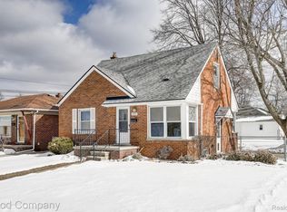 24800 Republic Ave, Oak Park, MI 48237