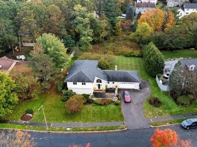 98 Lilah Ln, Reading, MA, 01867