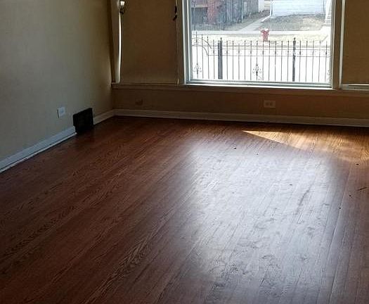 5th image of 7421 S Claremont Ave