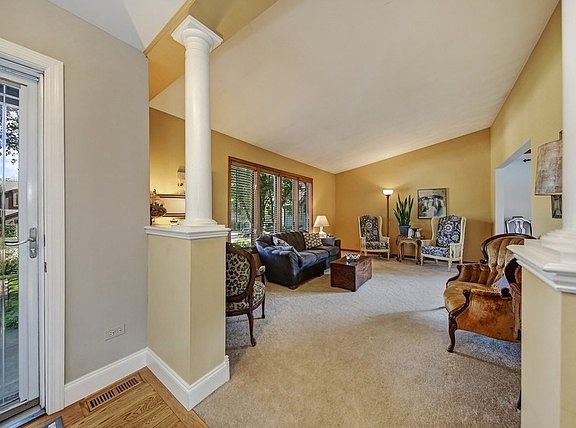 3rd image of 2727 Vernon Ct