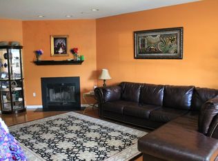 177 Sunshine Dr, Piscataway, NJ 08854