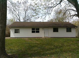 1507 Thornton Dr, Champaign, IL 61821