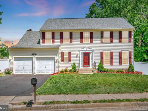 24 Cross Cut Ln, Fredericksburg, VA 22405