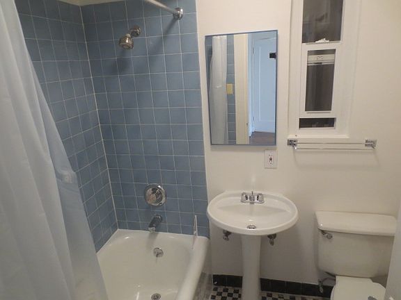 2nd image of 1501 Lincoln Way APT 103