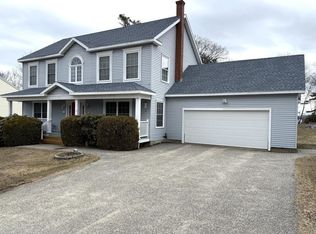 13 Oakwood Dr, South Portland, ME 04106