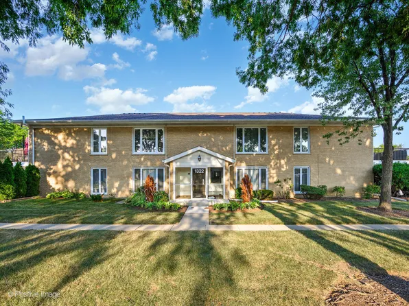 1322 S New Wilke Rd Unit 1C, Arlington Heights, IL 60005
