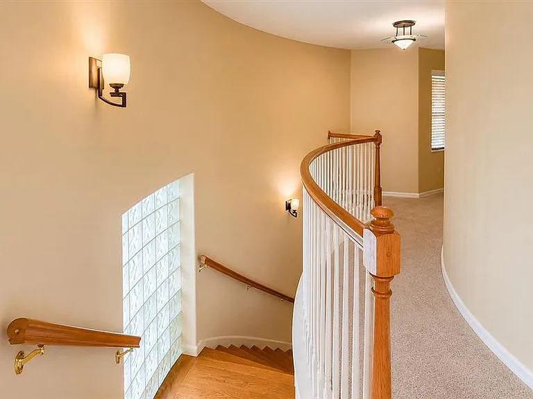 357 Fairway Pointe Cir — Photo 23