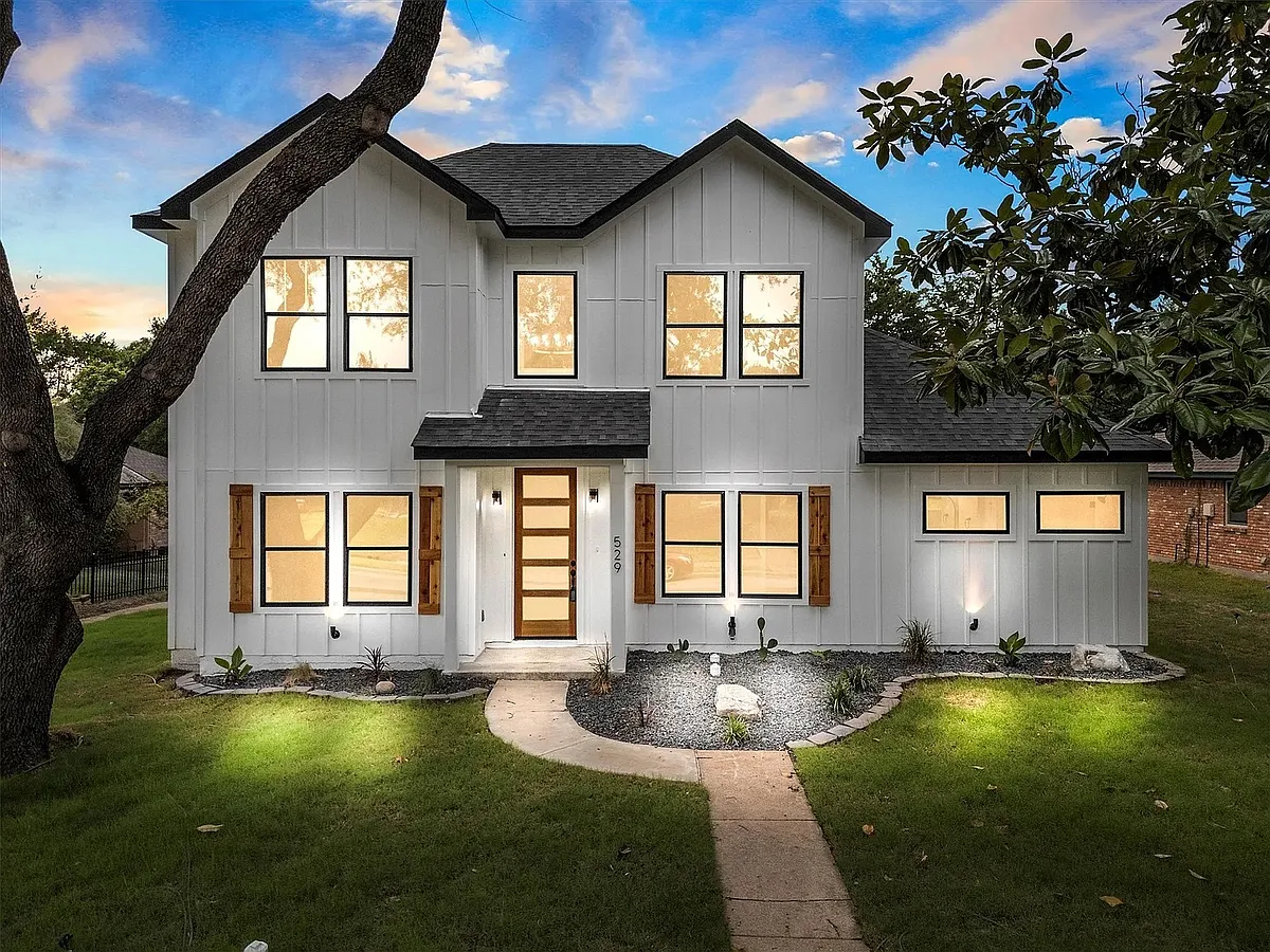 Building Photo - 529 Pebblecreek Dr