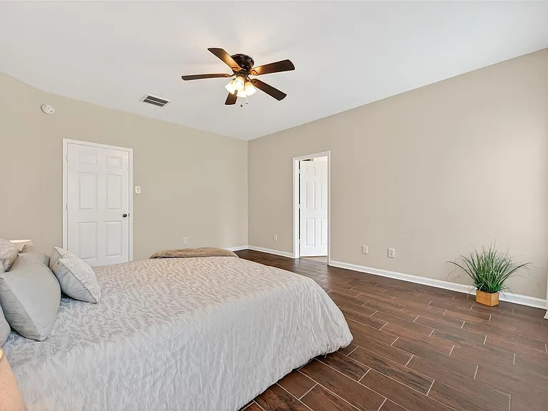 10427 Lyndon Meadows Dr — Photo 15