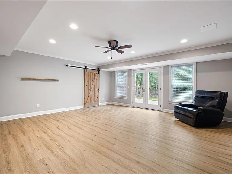 227 Oakwind Point — Photo 35