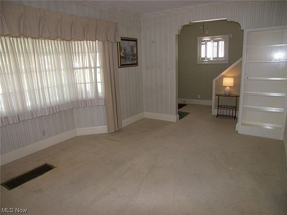 5th image of 20980 Fuller Ave