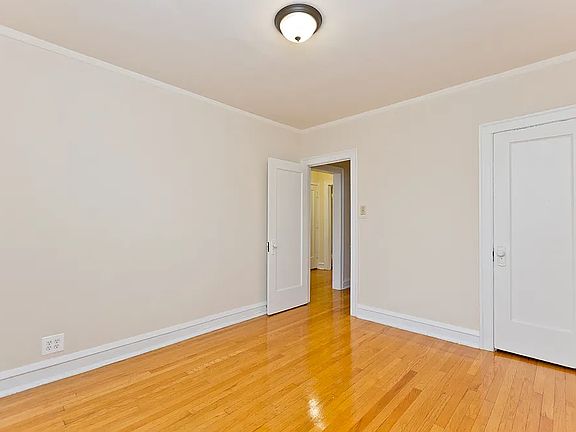 2nd image of 2022 W Fargo Ave APT 3