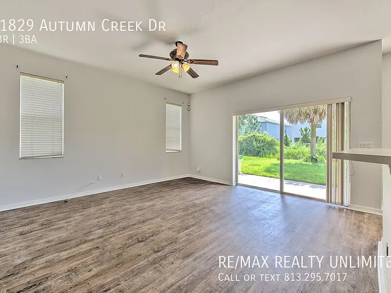 11829 Autumn Creek Dr — Photo 19