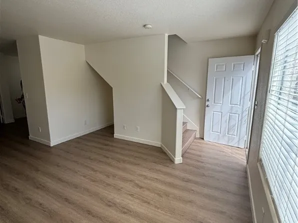 2122 Sleepy Ct, Las Vegas, NV 89106
