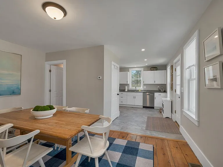 16 Chestnut St — Photo 8