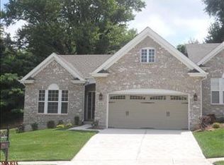 616 Paddington Hill Dr, Chesterfield, MO 63017