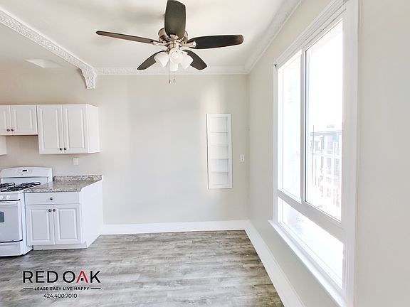 4th image of 724 Mariposa Ave #302