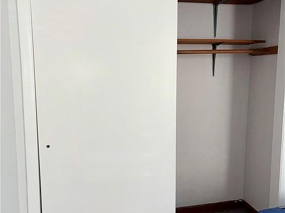5th image of 55 Brown St Floor 1
