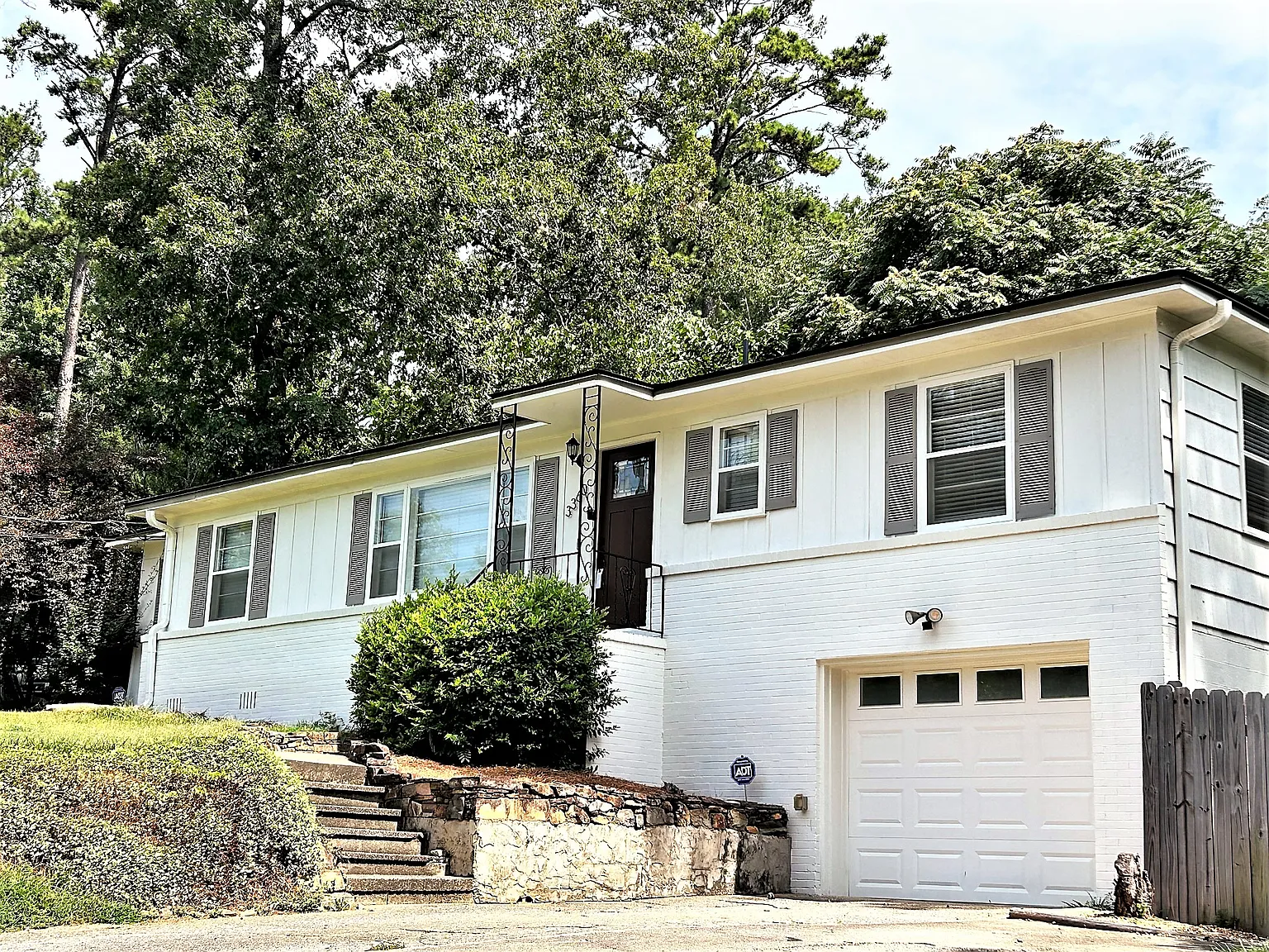 3360 Mountainside Rd — Photo 1