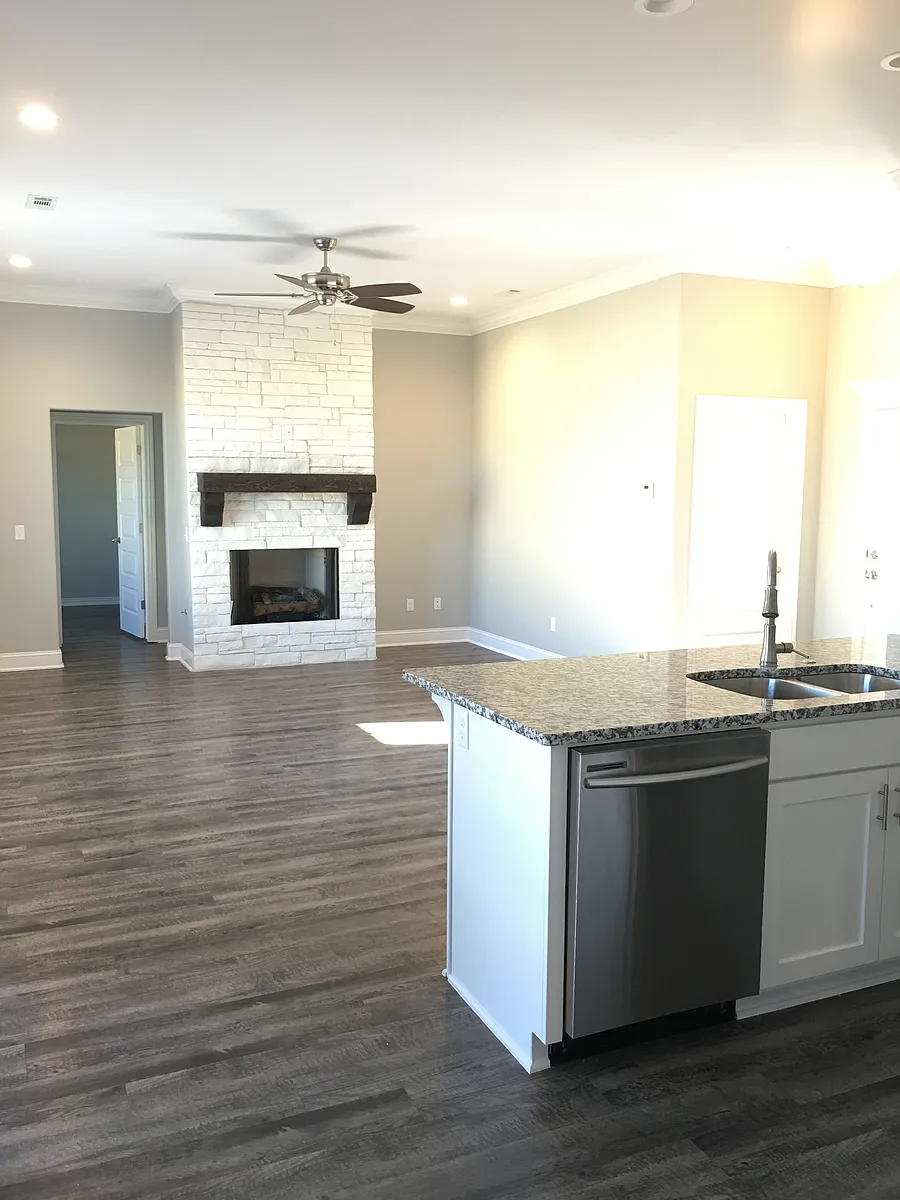 Building Photo - 469 Yona Ln
