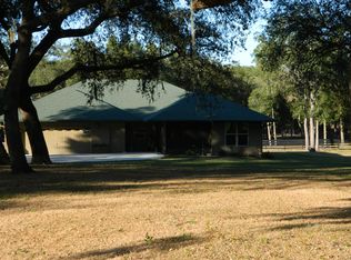 10435 Phoenix Ln, Howey In The Hills, FL 34737