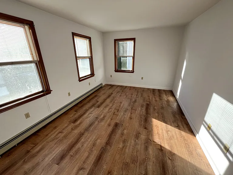 36 Bradbury St #102 — Photo 1