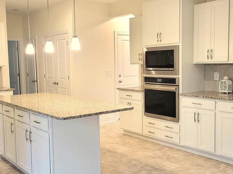 125 Mullingar Dr — Photo 9
