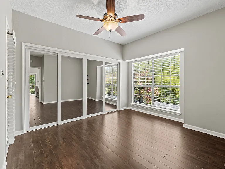 7151 Gaston Ave #619 — Photo 6