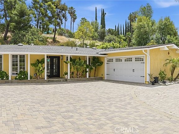 3rd image of 7152 Pomelo Dr