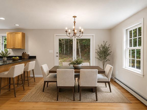 3rd image of 110 Christopher Road