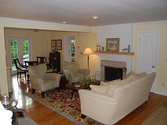 5th image of 58 Manor Dr