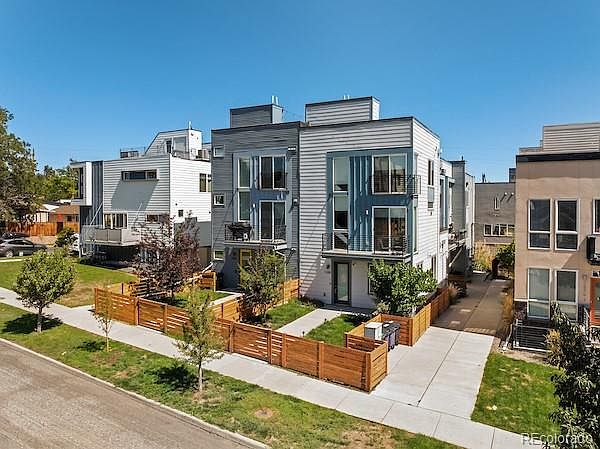 1st image of 1284 Perry Street