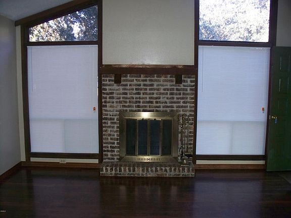 2nd image of 1302 Churchill Dr