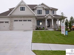 4526 S 220th St, Elkhorn, NE 68022