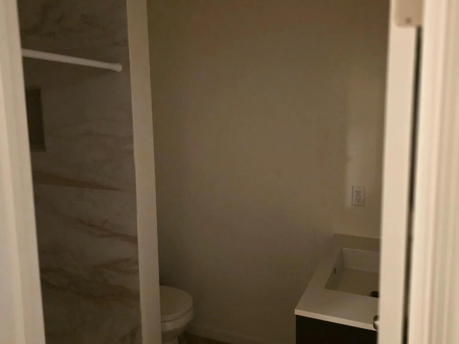 4 bed, 3.5 bath, $2,400 — Photo 3