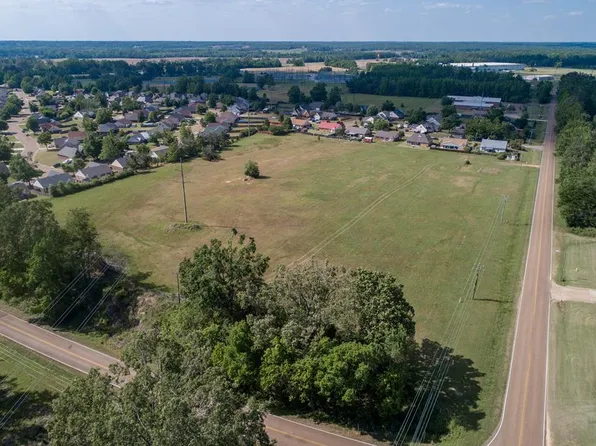 Keating Rd, Batesville, MS 38606