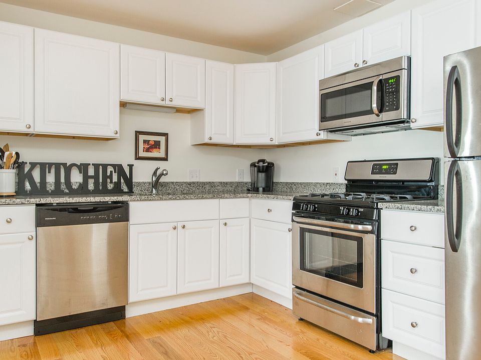 2nd image of 660 Cambridge St APT 304